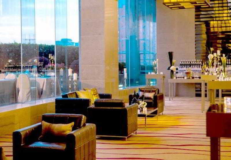 Hotel Renaissance Zhongshan Park 5*