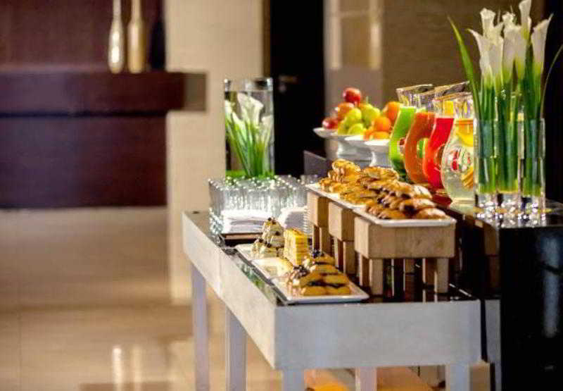 Hotel Renaissance Zhongshan Park