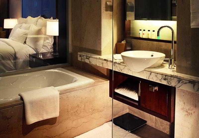 Hotel Renaissance Zhongshan Park Shanghai