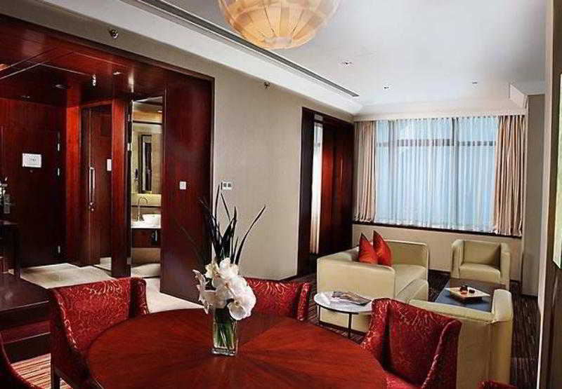 Hotel Renaissance Zhongshan Park