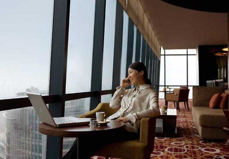 Renaissance Zhongshan Park Hotel 5*