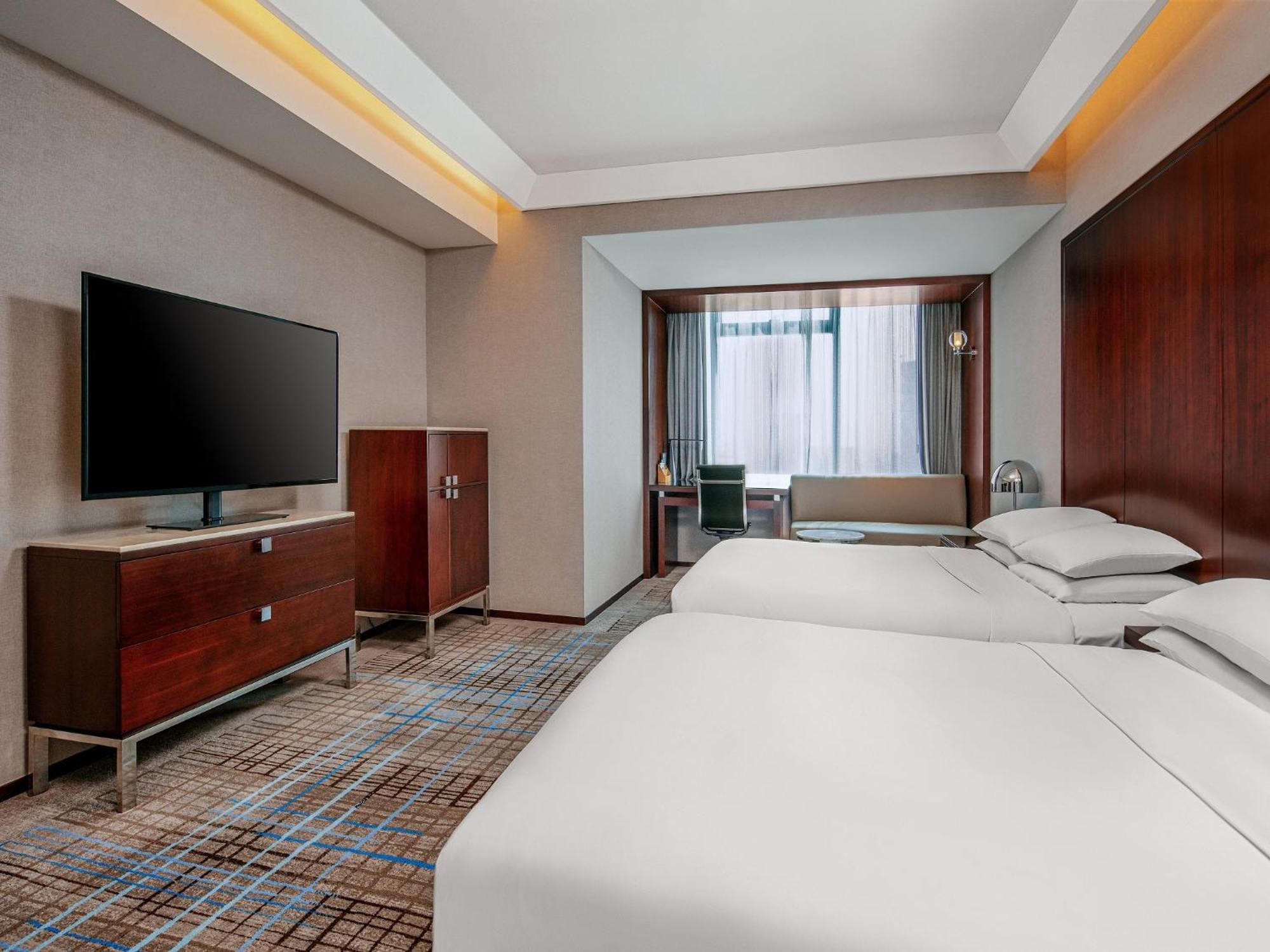 Hotel Renaissance Zhongshan Park