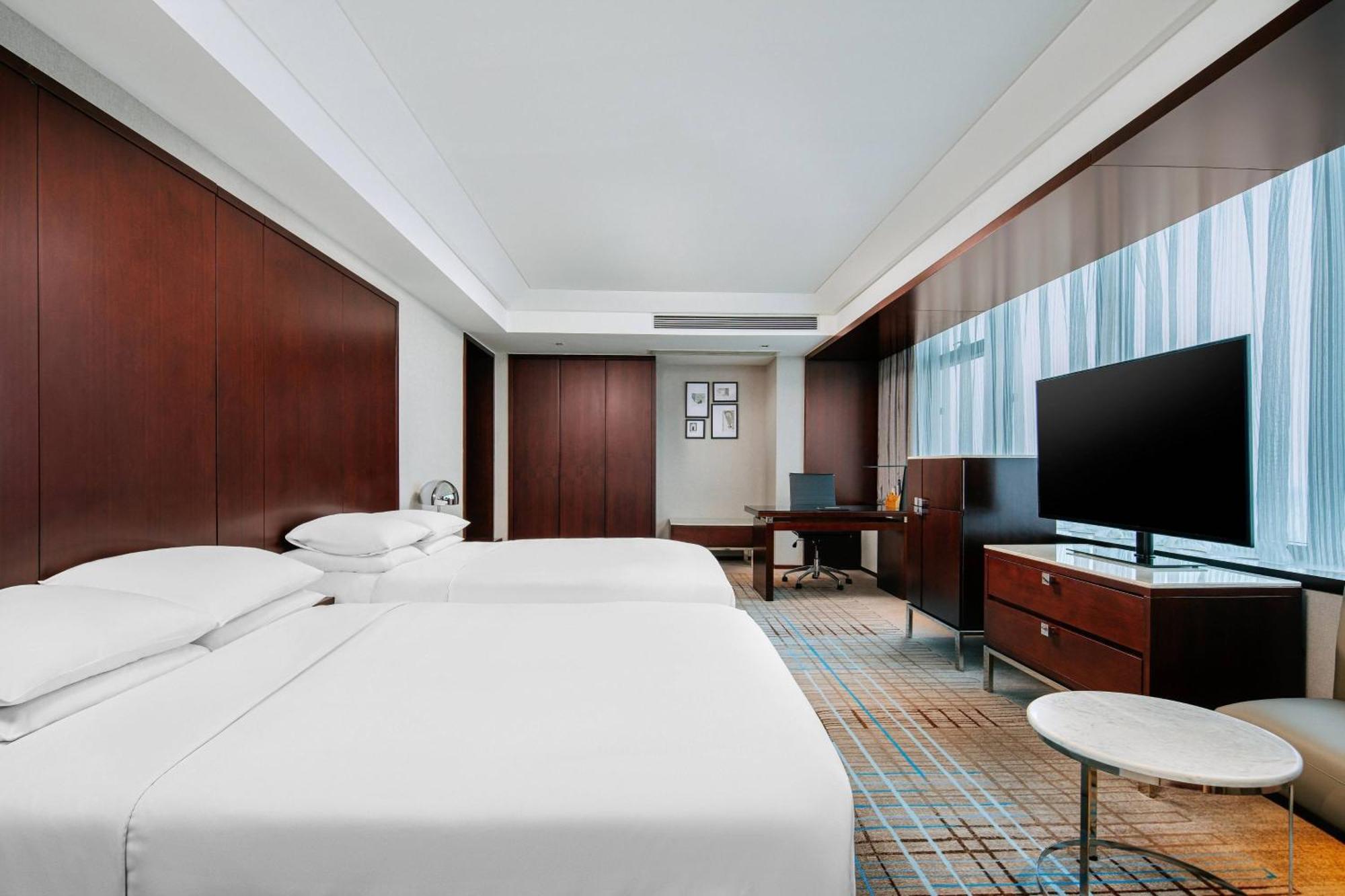 Hotel Renaissance Zhongshan Park